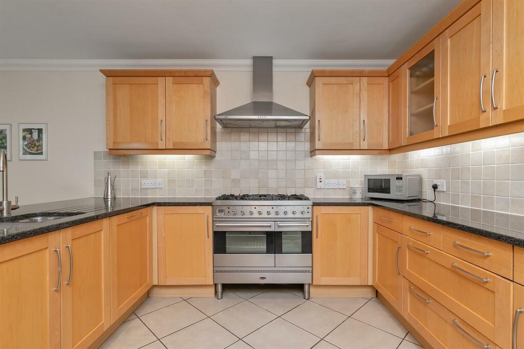 Additional image 7 of Laurelsfield, St. Albans