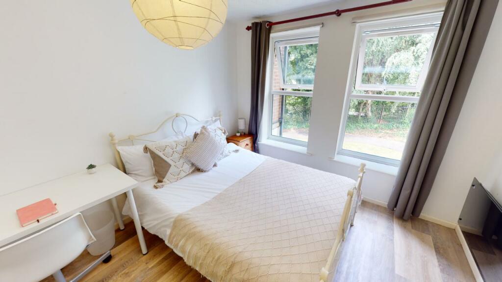 Additional image 7 of 30 Mariner Avenue B16 9DL