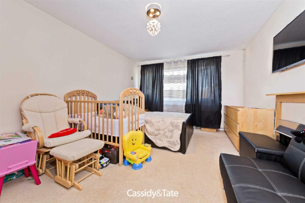 Additional image 11 of Tennyson Road, Chiswell Green, St Albans