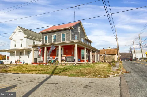 644 E Chestnut Street, Hegins, PA 17938