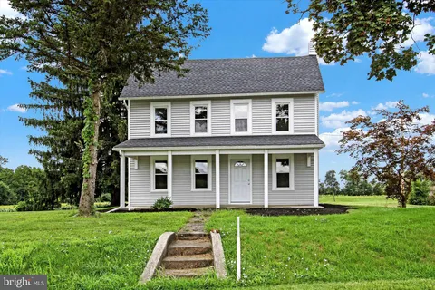 1441 E Berlin Road, New Oxford, PA 17350