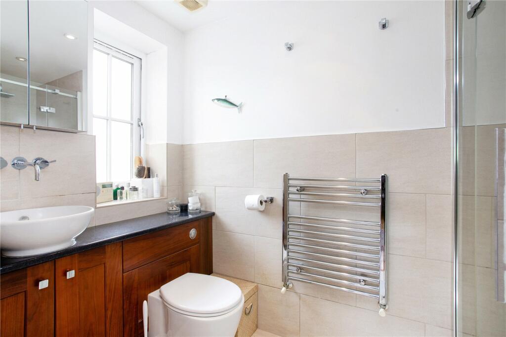 Additional image 9 of Meadow Walk, Harpenden, Hertfordshire, AL5