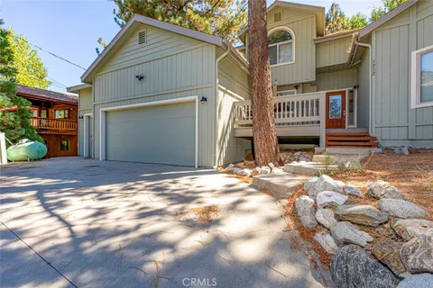 1712 Woodland Drive, Pine Mountain Club, CA 93222
