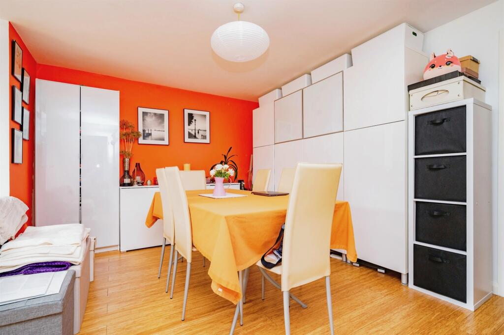 Additional image 3 of Harvey Road, London Colney, St. Albans