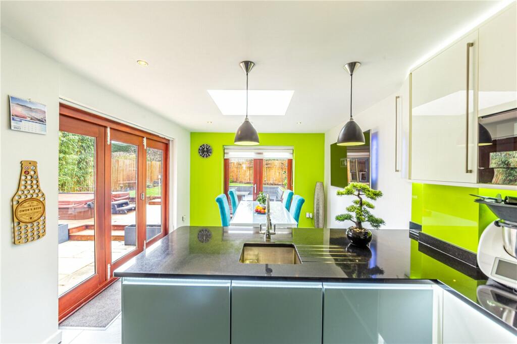 Additional image 5 of Kinsbourne Close, Harpenden, Hertfordshire, AL5