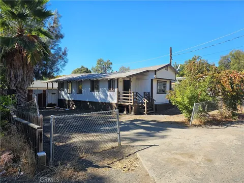 4621 Foothill Drive, Lucerne, CA 95458