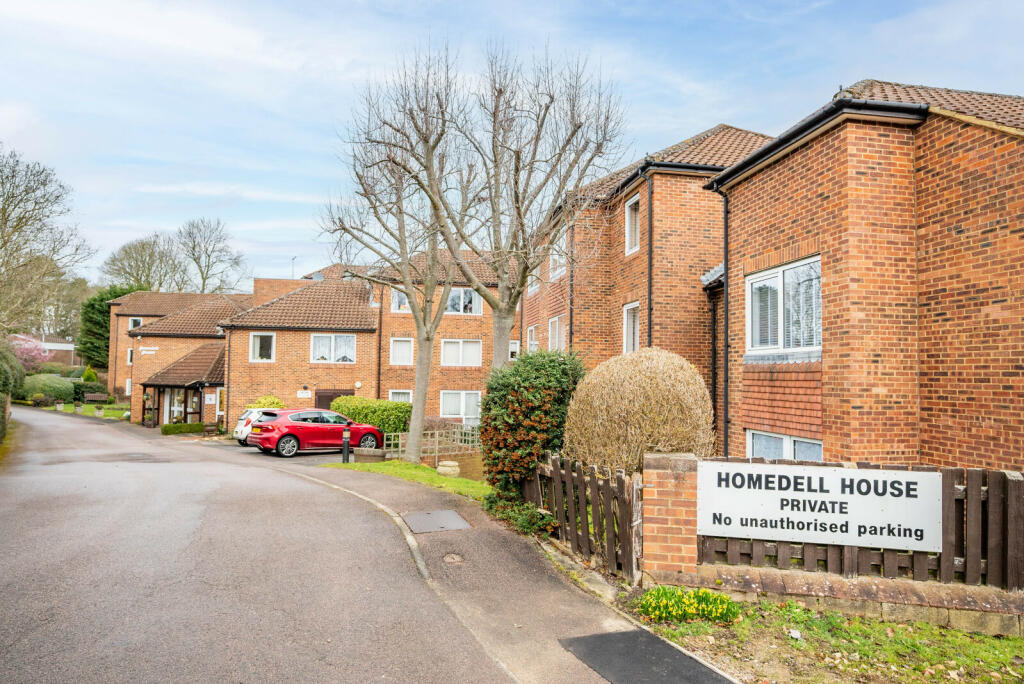 Roundwood Lane, Harpenden, Hertfordshire, AL5