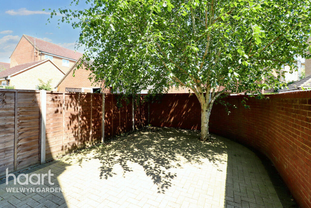 Additional image 17 of Eddington Crescent, Welwyn Garden City