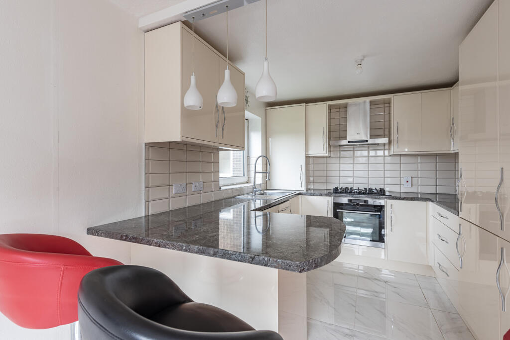 Additional image 3 of Smallwood Close, Wheathampstead, St. Albans, Hertfordshire, AL4