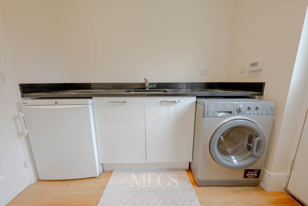 Additional image 10 of Umpire Close, 4 Bed detached in B17 8BD