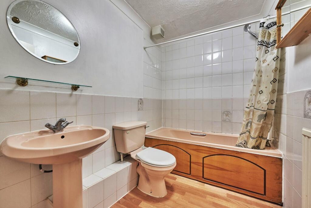 Additional image 6 of Henrys Grant, Riverside Road, St Albans, Herts, AL1