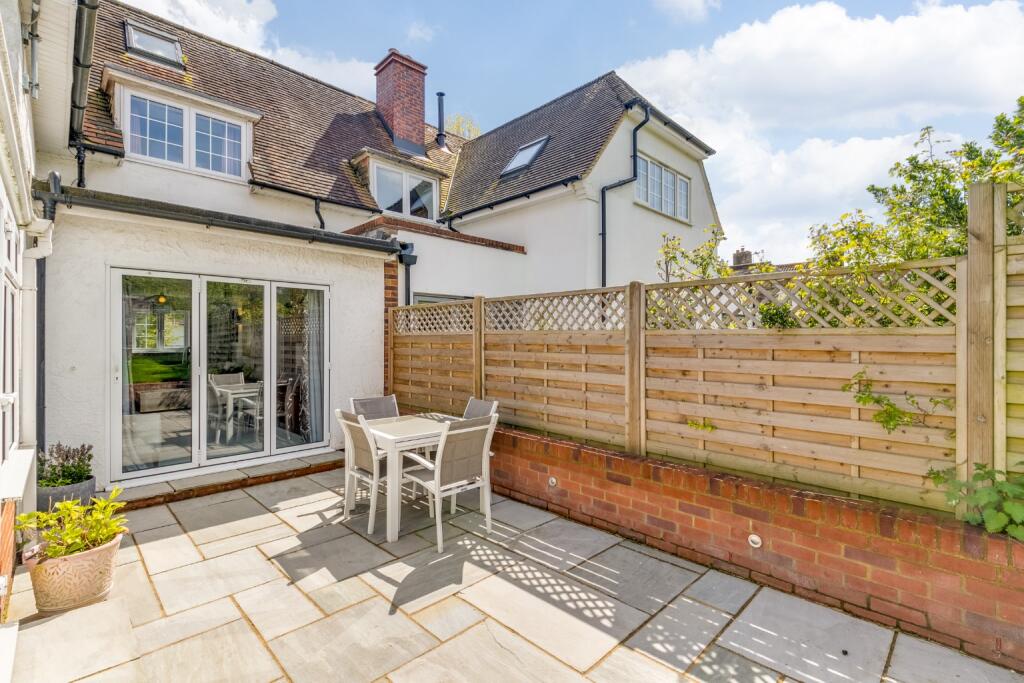 Additional image 25 of Dellcott Close, West Side, Welwyn Garden City, Hertfordshire, AL8