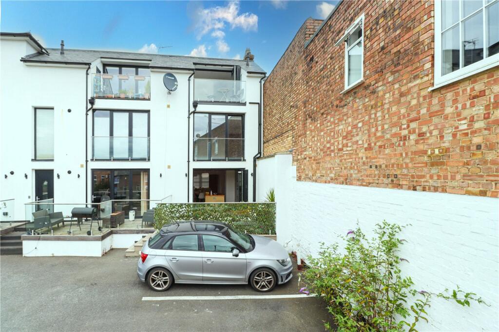 Additional image 20 of Victoria Street, St. Albans, Hertfordshire