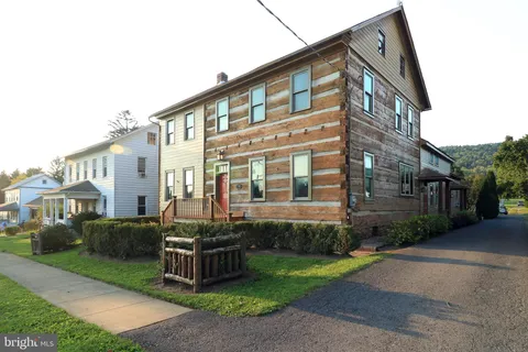 230 W Aaron Square, Aaronsburg, PA 16820