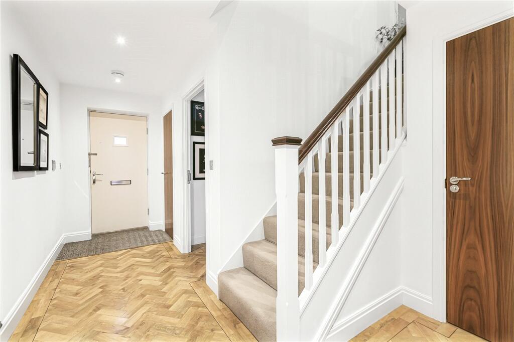Additional image 8 of Salix Close, Welwyn, Hertfordshire