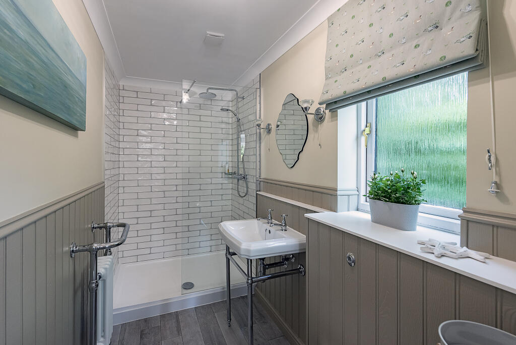 Additional image 21 of Holly Lane, Harpenden, AL5