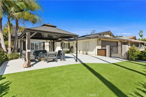 8071 Taylor Drive, Huntington Beach, CA 92646