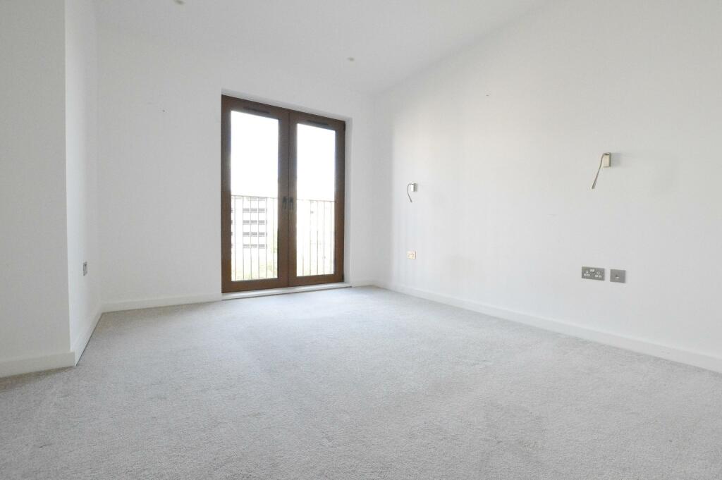 Additional image 4 of Ziggurat House, St Albans, AL1