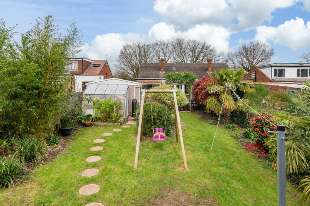 Additional image 17 of Pooleys Lane, AL9