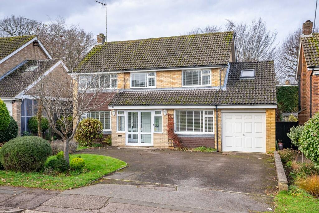 Ridgewood Drive, Harpenden, Hertfordshire, AL5