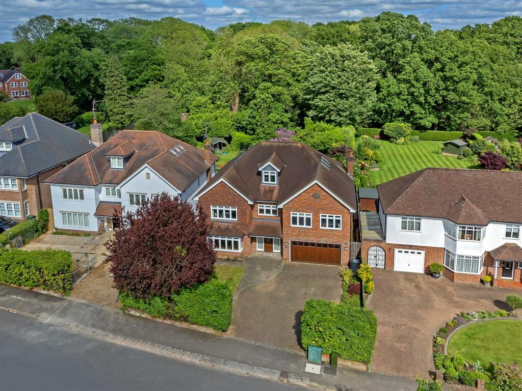 Additional image 19 of Homewood Road, St. Albans