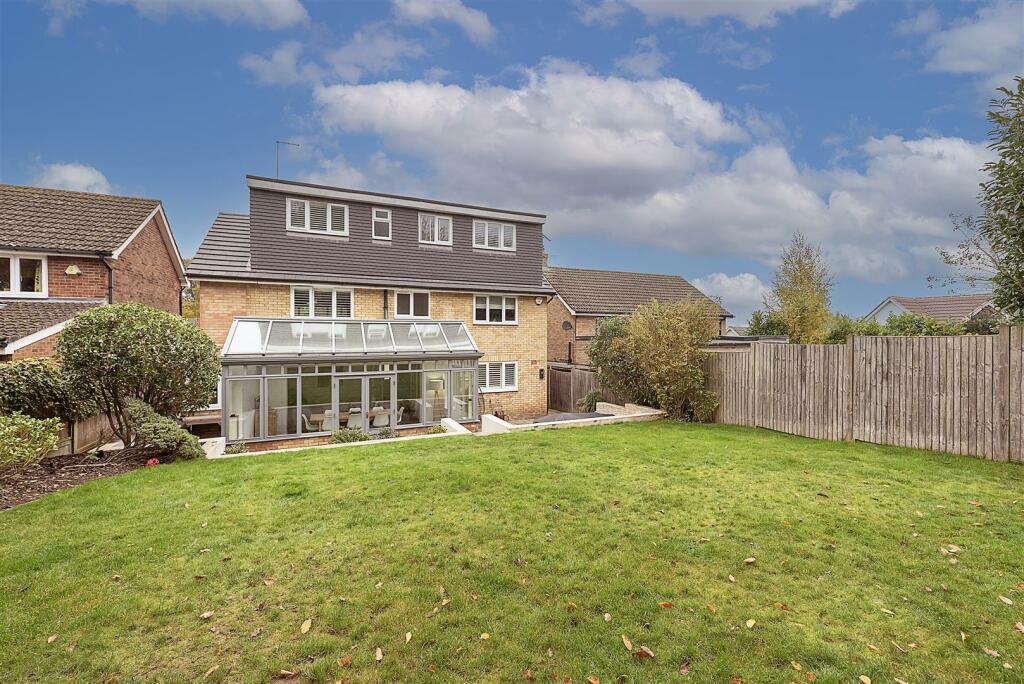 Additional image 12 of Ridgewood Drive, Harpenden