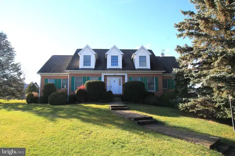 220 Meadow Lark, Boalsburg, PA 16827