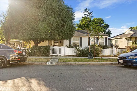6919 Hesperia Avenue, Reseda, CA 91335