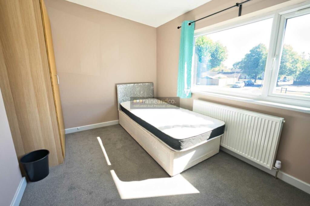 Additional image 11 of Bishops Rise, Hatfield