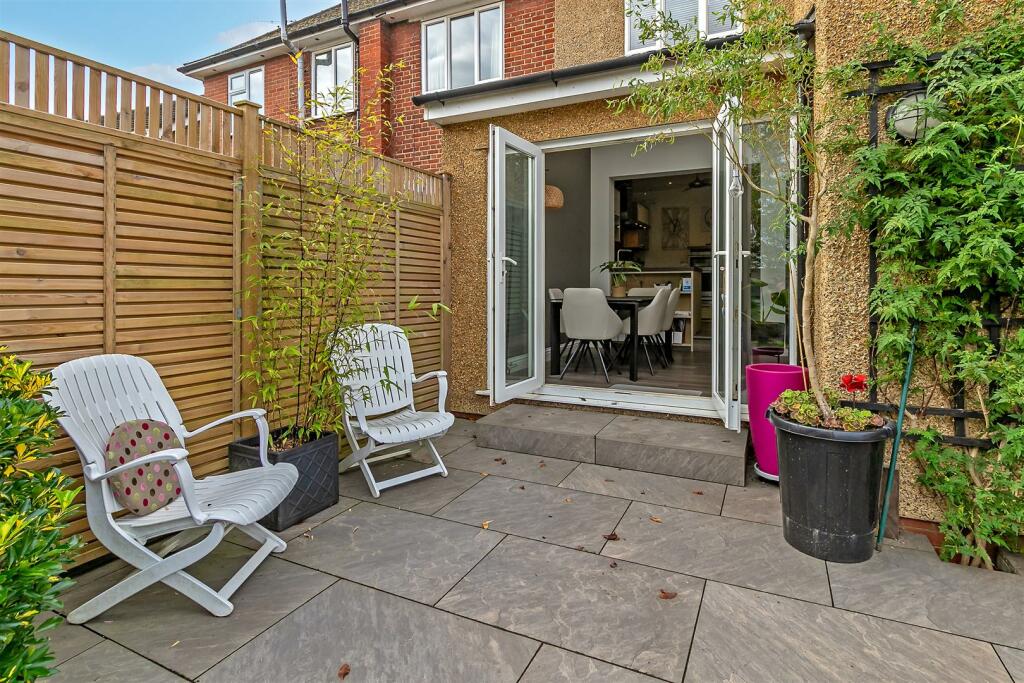 Additional image 22 of Longacres, St. Albans