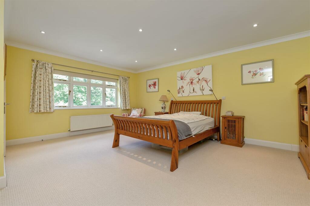 Additional image 13 of Homewood Road, St. Albans