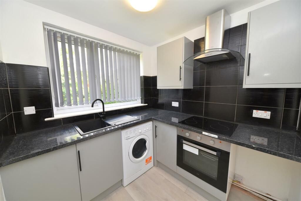 Additional image 5 of Savoy Close, Harborne, Birmingham