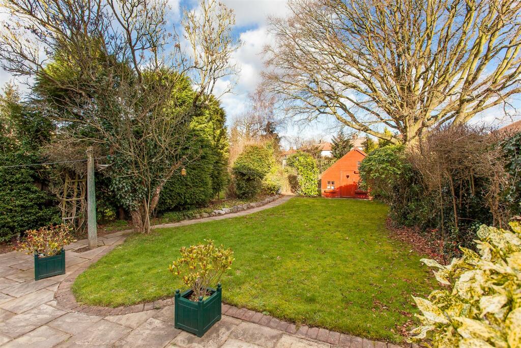 Additional image 12 of Cuckmans Drive, Chiswell Green, St Albans, Hertfordshire