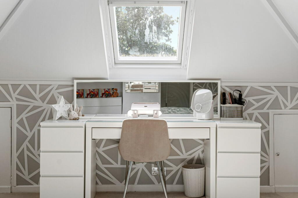 Additional image 34 of Codicote Road, Welwyn, AL6