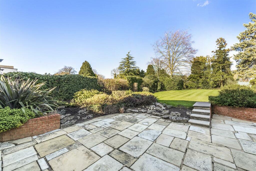 Additional image 22 of Calder Avenue, Brookmans Park