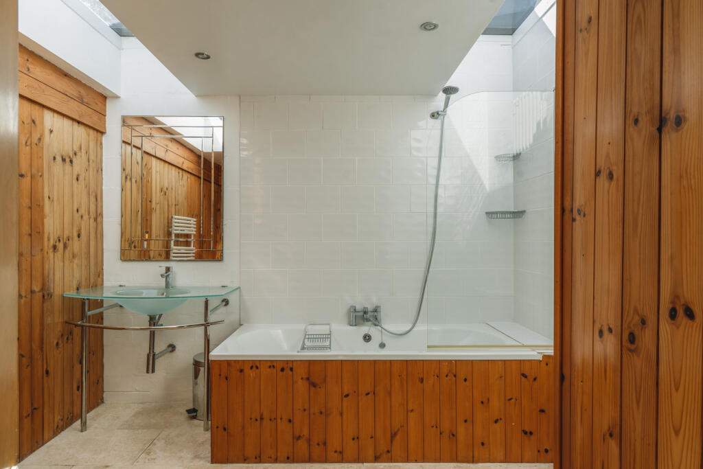 Additional image 25 of The Ryde, Hatfield, Hertfordshire