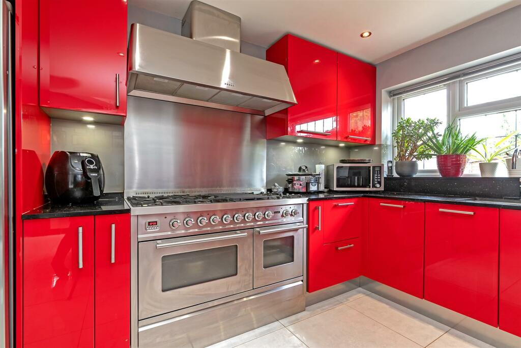 Additional image 22 of Nelson Avenue, St Albans