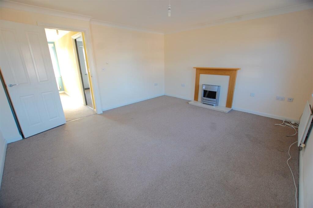 Additional image 7 of Errington Close, Hatfield
