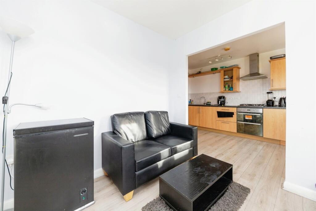 Additional image 4 of Dragon Road, Hatfield