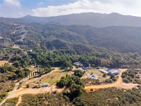 33285 Ortega Highway, Lake Elsinore, CA 92530