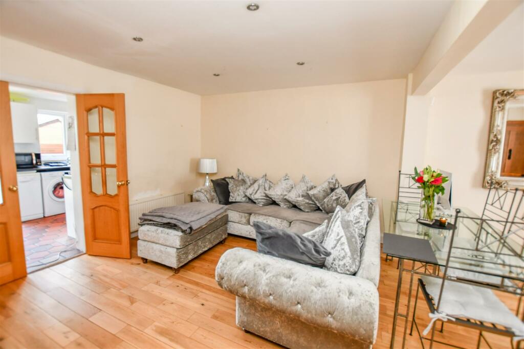 Additional image 2 of Radlett Road, St. Albans