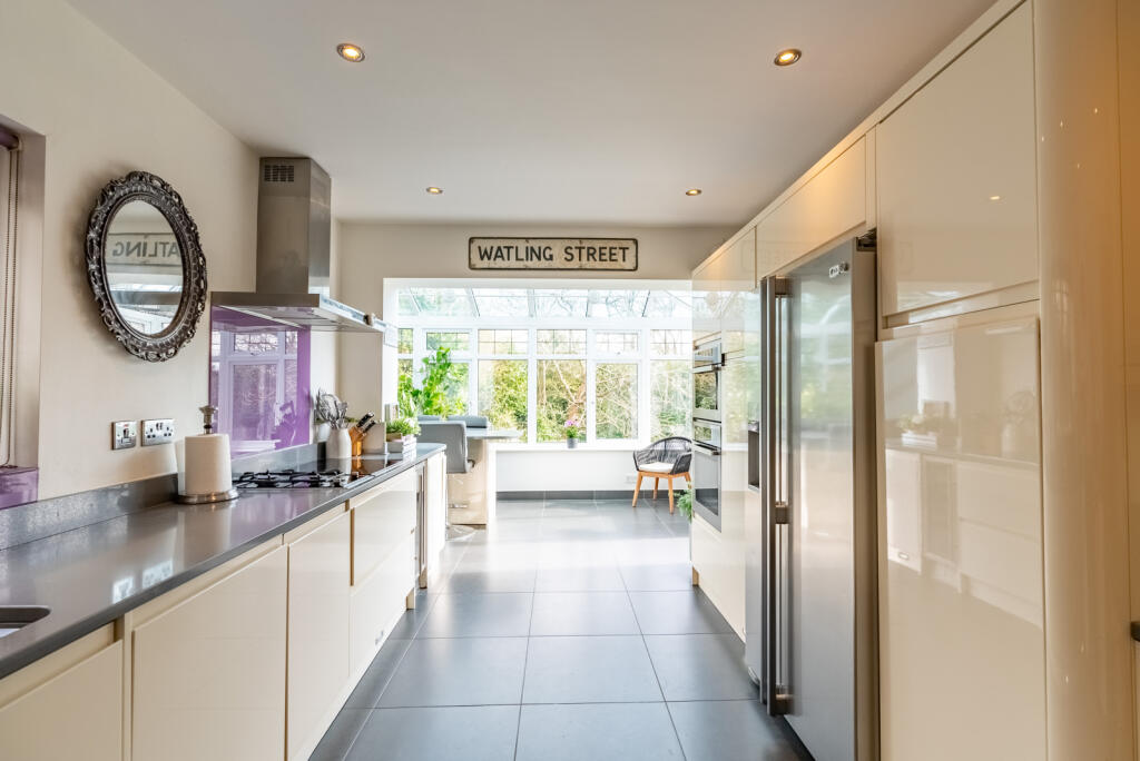 Additional image 8 of Watling Street, Park Street, St. Albans, Hertfordshire, AL2