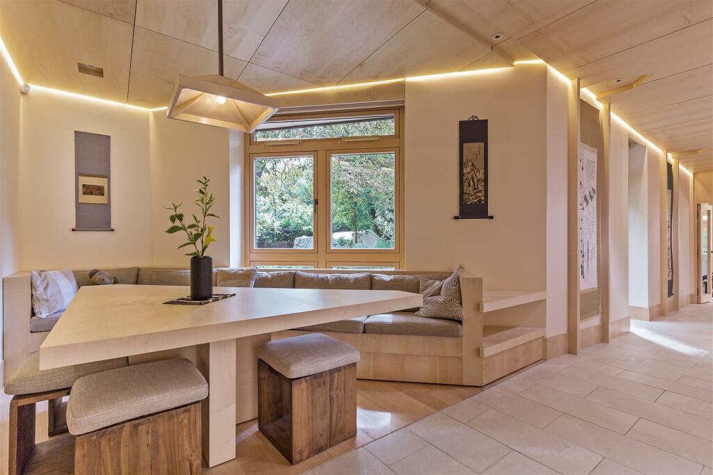 Additional image 23 of Pondwicks Close, St.Albans