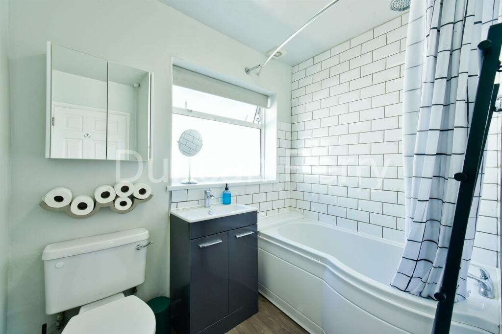 Additional image 13 of Oaklands Avenue, Brookmans Park