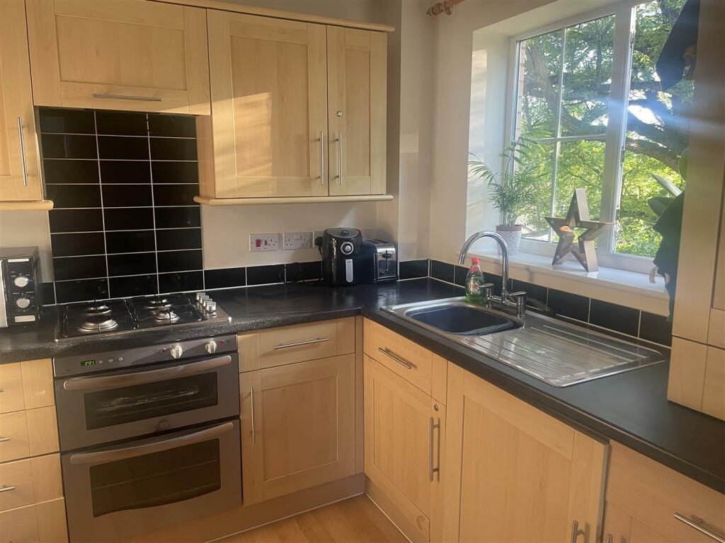 Additional image 7 of Willow House, Howlands, Welwyn Garden City AL7 4HN