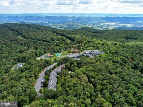 127 E Valley Point Lane Unit 1211, Claysburg, PA 16625