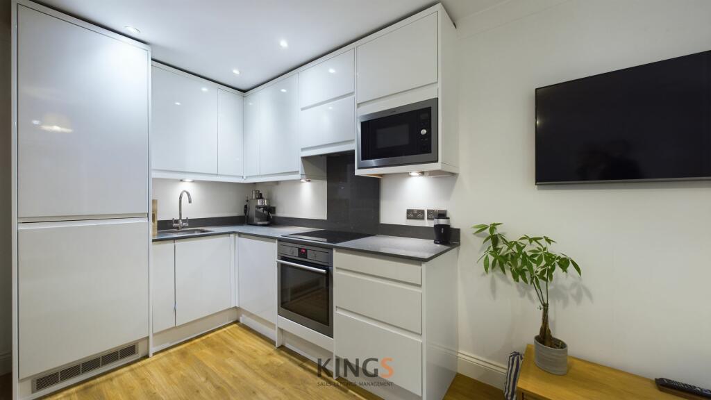 Additional image 2 of Roe Green Lane, Alban Court, AL10