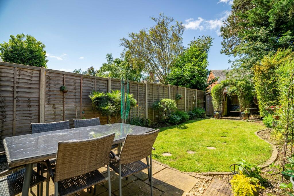 Additional image 16 of Azalea Close, Napsbury Park, St. Albans, Hertfordshire, AL2