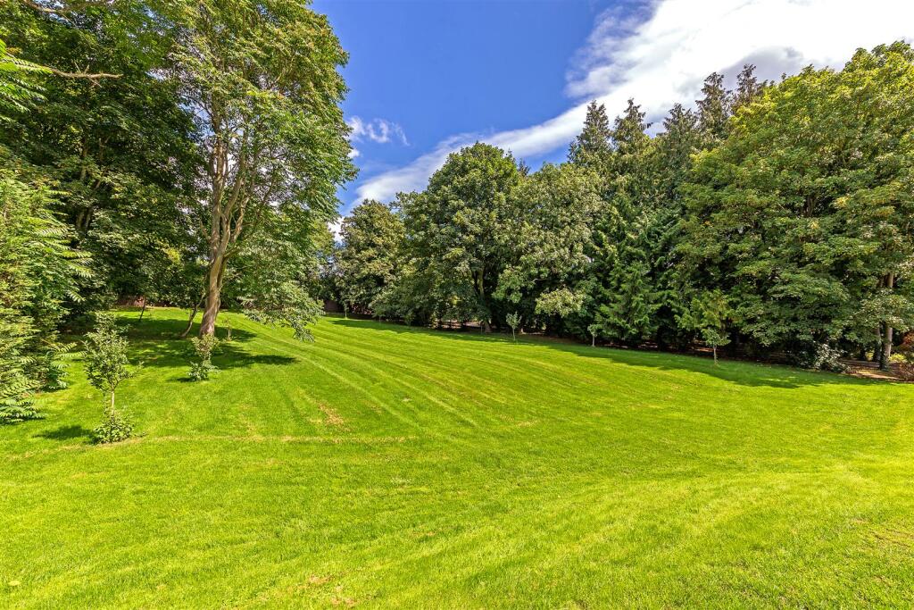 Additional image 4 of Pondwicks Close, St.Albans