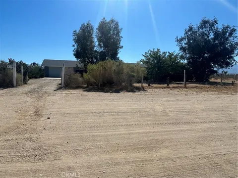 10763 Goss Rd, Phelan, CA 92371